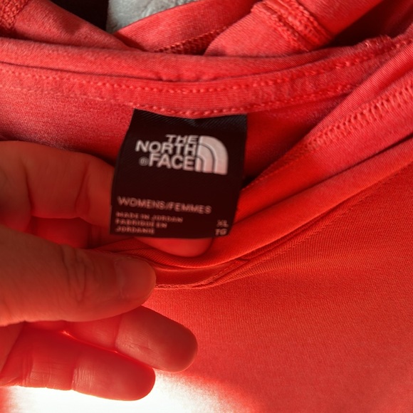 The North Face lightweight Hoodie - Picture 2 of 4